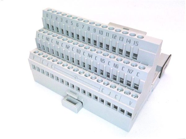 Allen-Bradley 1794-TB3S FLEX I/O Terminal Base Spring Clamp